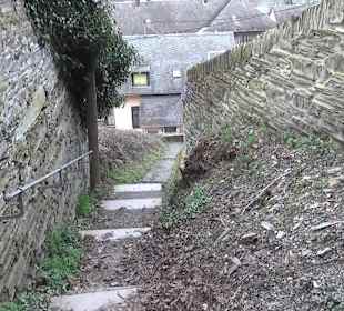 Stadtmauer- Rundweg - Weg zum Sonnenturm