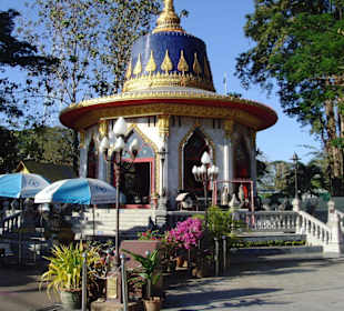 Taksin Maharat Schrein