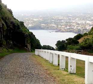 Blick auf Angra do Heroísmo