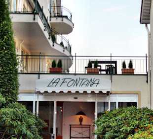 Eingang La Fontana