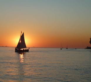 Sonnenuntergang  Uferpromenade Belem