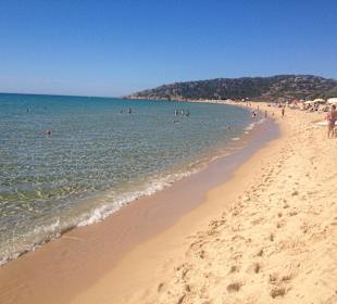 Benachbarter Strand in Chia