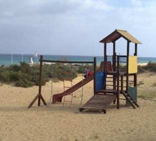 Hotel Royal Suite, Kinderspielplatz am Strand