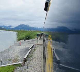 Halt um Schlauchboote einzuladen ( Rafting )