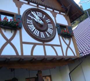 Weltgrößte Kuckucksuhr