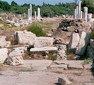 Anfang der Ruinenstadt