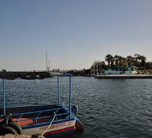 Hafen mit Fischerboot