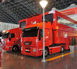 Boxen Stop mit Originalfahrzeugen