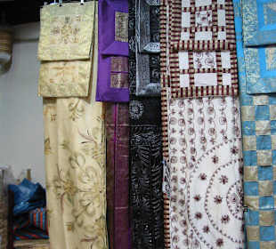 Interessante Tischläufer, Kissenbezüge...