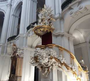 Kathedrale St. Trinitatis - Katholische Hofkirche