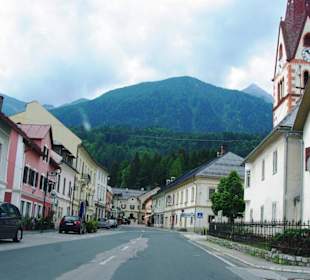 Ortsdurchfahrt sehr schöne Häuser