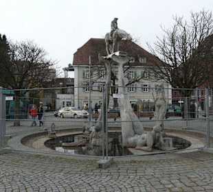 Fountain with old ladies in Überlingen