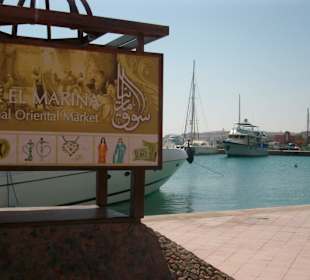 Schiffe soweit das Auge reicht