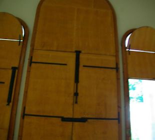 Die Kirche in Timau gleich daneben