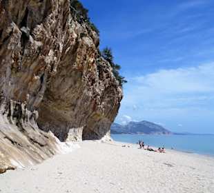 Am Strand der Cala Luna