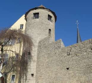 Bei der Wehrmauer von Sulzfeld