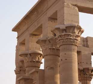 Philae - Pavillon des Trajan, Isis Tempel