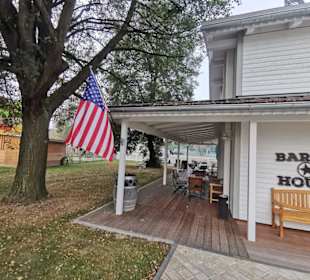 Außenansicht Parkplatz