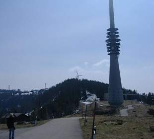Blick zum SWR-Sendeturm