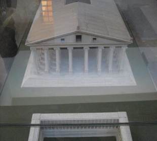 Artemistempel in Ephesus (Model im Museum)