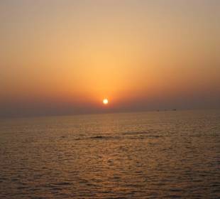 Sonnenuntergang auf dem roten Meer