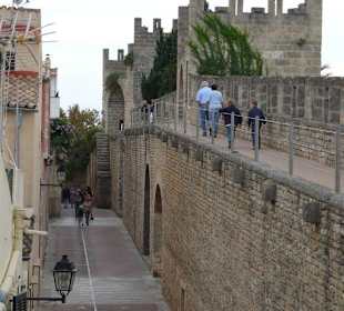 Begehbare Stadtmauer von Alcudia
