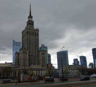 Der Kulturpalast und die Skyline von Warschau