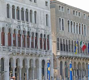 Rathaus und Verwaltung