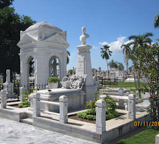 Blick über den Friedhof