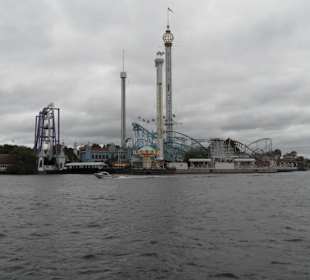 Blick vom Boot zu Gröna Lund