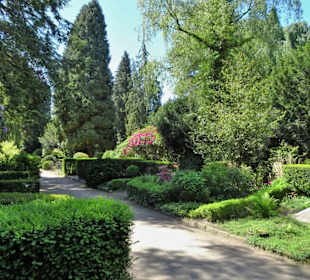 Rundgang über den Friedhof Nienstedten