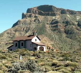Kirche in der Caldera
