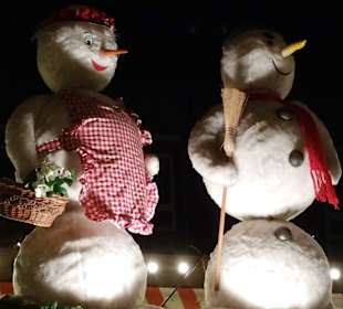 Motive über den Verkaufsbuden Bewegen sich