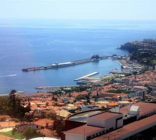 Blick auf den Hafen von Funchal aus der Höhe