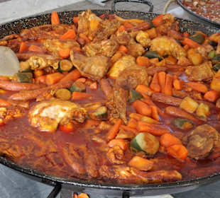 Spezialitäten auf dem Wochenmarkt Argelès-Plage