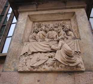 Epitaphe an der Außenwand