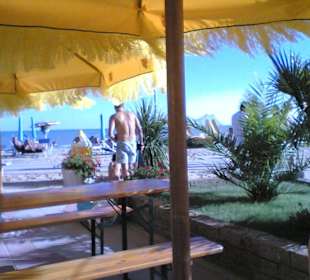 Eines der vielen Strandcafes am Jesolo Beach