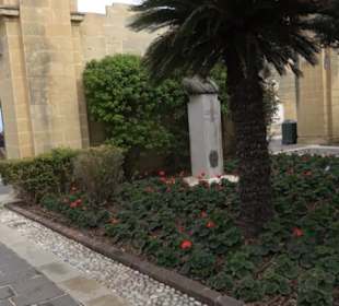 Upper Barrakka Gardens