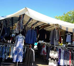 Kleiderverkauf groß geschrieben