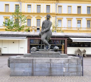 Steinerner Fischer