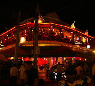 Restaurant bei Nacht