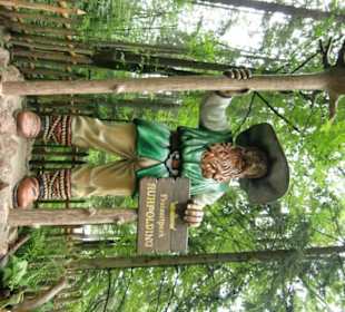 Der Riese am Eingang