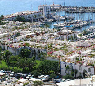 Blick vom Mirador auf den Hafen