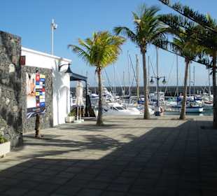 Puerto Calero von der Einkaufsmeile aus gesehen