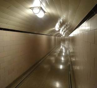 KOntrollgänge im Damm