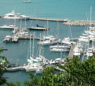 Blick auf den Hafen von Marigot
