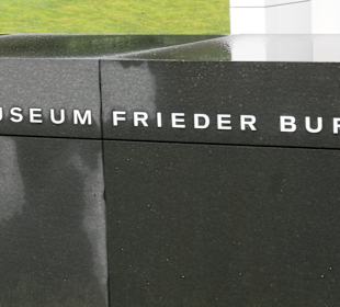 Beim Kunstmuseum Frieder Burda