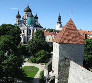 Рядом достопримечательность