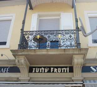 Cafe Tutti Frutti