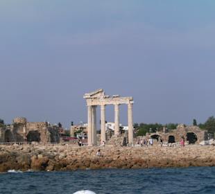 Side vom Wasser mit Apollotempel